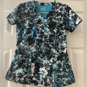 Barco One Floral Scrub Top